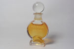 Photo&nbsp;&copy;&nbsp;Guerlain - Nah�ma prix = 30 �
