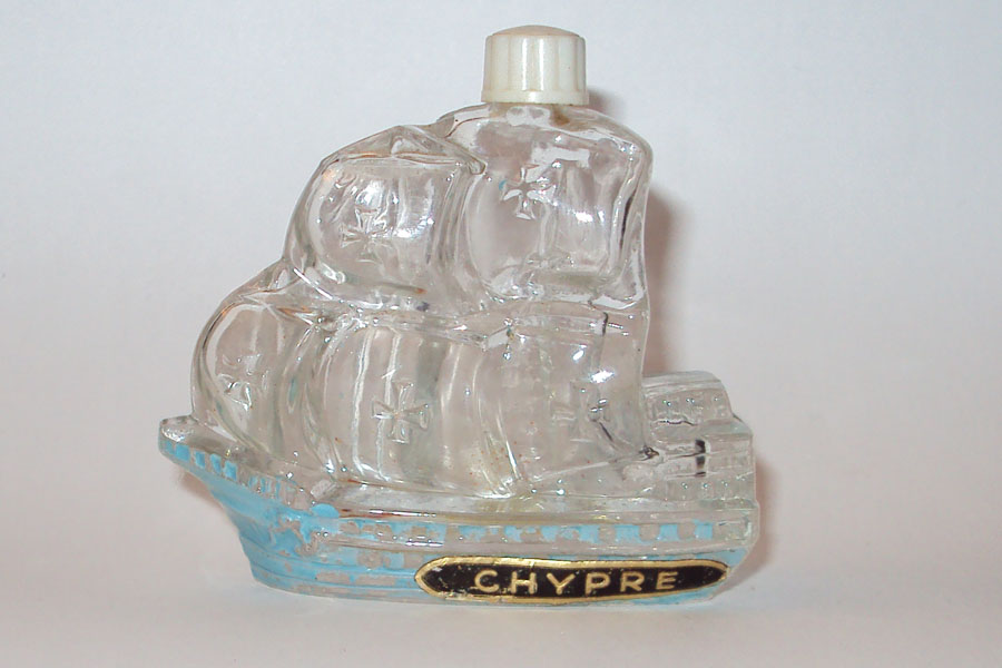 Chypre Flacon figuratif Bateau Hauteur 6.5 cm  de Divers 
