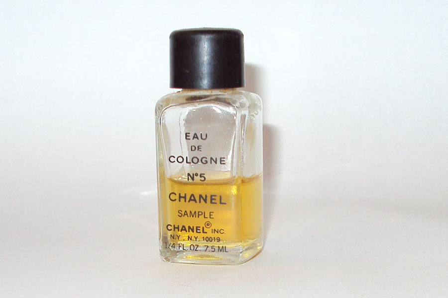 N° 5 Eau de cologne Chanel inc N.Y. 1/4 fl oz 7.5 ml de Chanel 