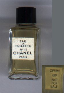 N° 19 vide ancien bouchon bakelite à visser au dos voir étiquette  de Chanel 