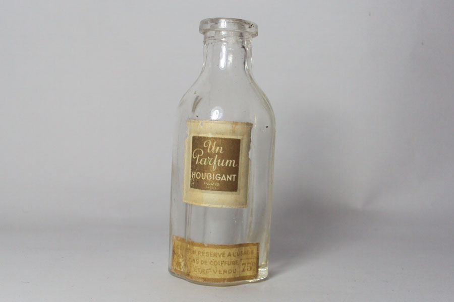 Un Parfum Lotion réservé à l'usage de salon de coiffure Hauteur 7.8 cm étiquette légérement abîmée  de Houbigant 