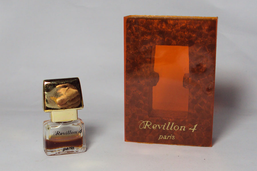 Revillon 4 Parfum hauteur 3.8 cm 1/2 plein de Revillon 