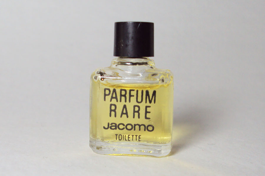 Parfum Rare Hauteur 3.2 cm plein toilette de Jacomo 