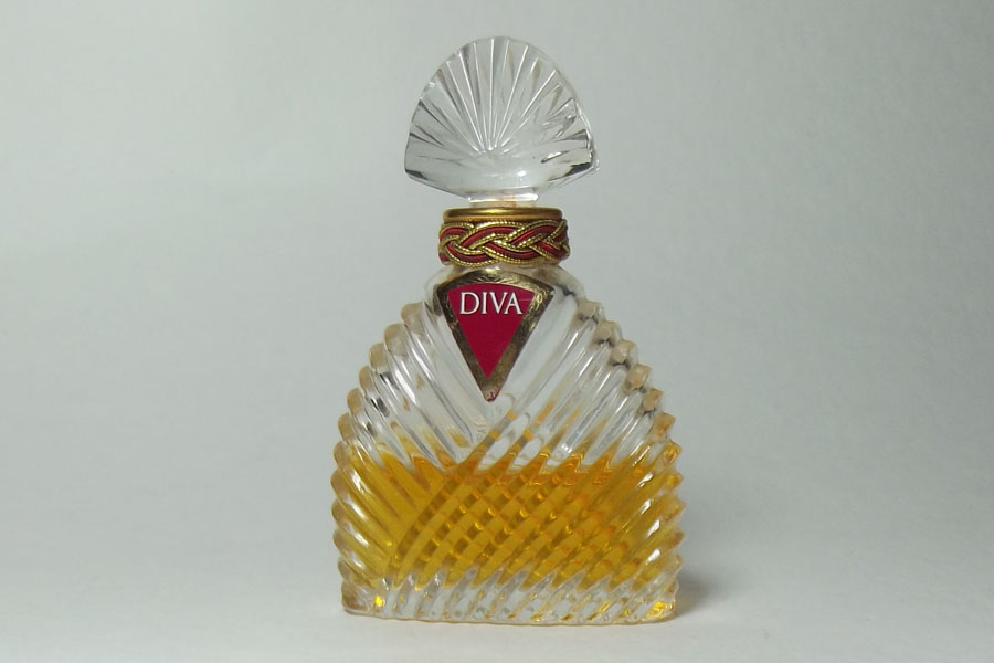 Diva Factice du Placon du parfum 7.5 ml 1/2  plein de Ungaro 