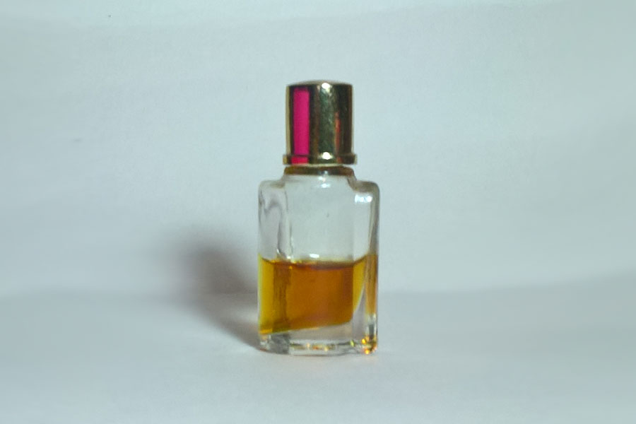 Avance Perfume 1/8 Fl Oz de Matchabelli 