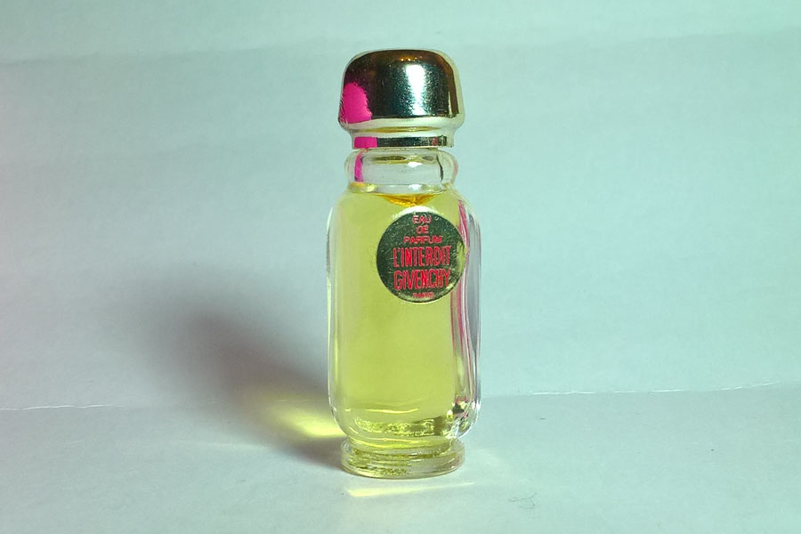 L'Interdit Eau de parfum hauteur 5.3 cm de Givenchy 