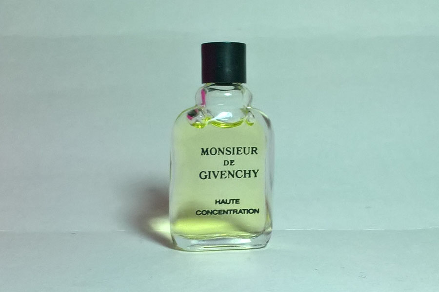 Monsieur Haute Concentration 3 ml plein de Givenchy 
